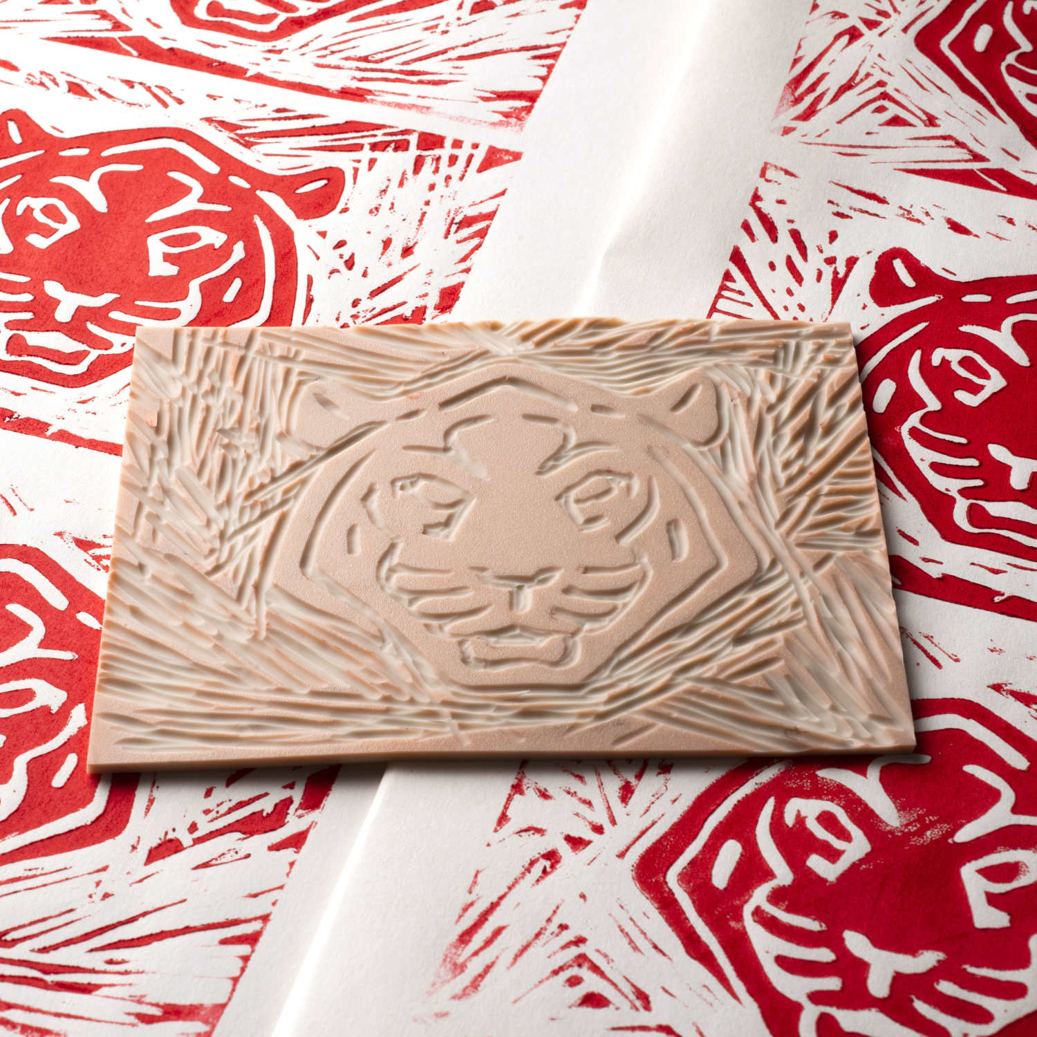 Roar Logo Linoprint